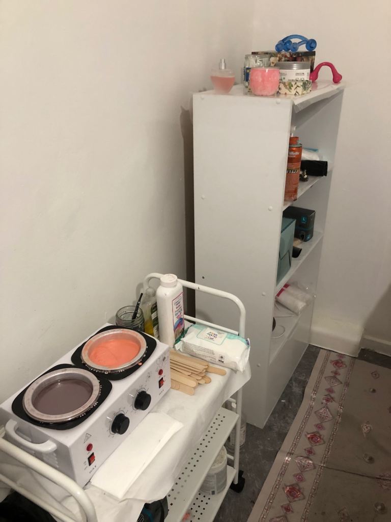 FEMALE & MALE WAXING INC HOLLYWOOD/BRAZILIAN SPECIAL OFFERS 