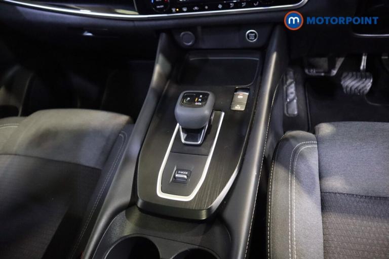2022 Nissan Qashqai 1.3 DiG-T MH 158 N-Connecta 5dr Xtronic SUV Petrol Automatic