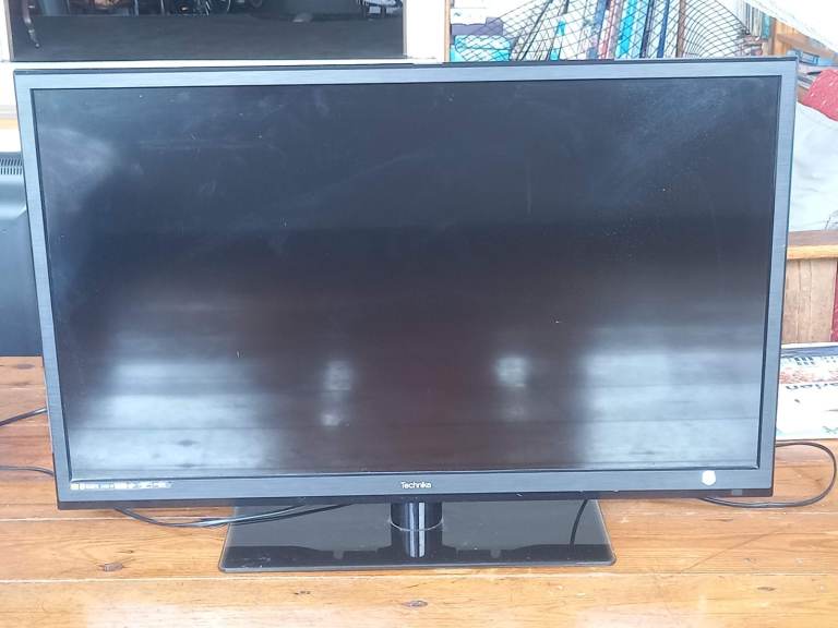 32-inch Technika LED TV