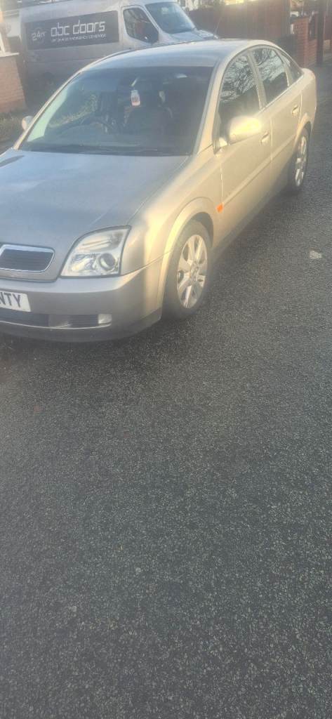 Vauxhall, VECTRA, Hatchback, 2002, Manual, 3175 (cc), 5 doors