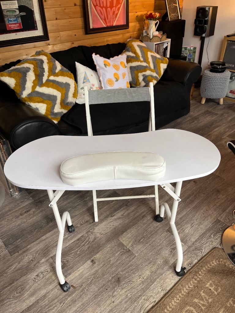 Beauty Nail Table and Chair