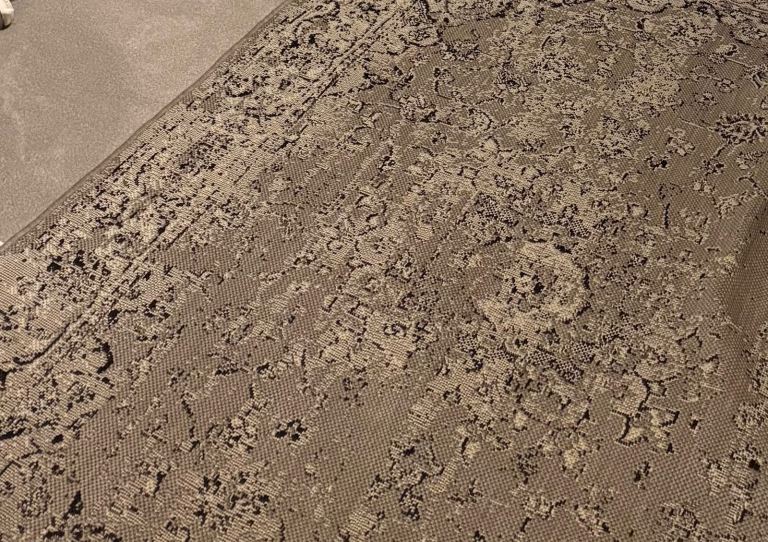 IKEA rug 133 x 195cm 