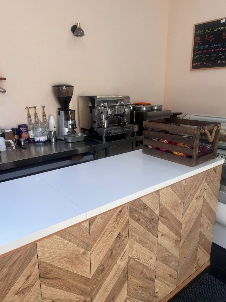 sale cafe