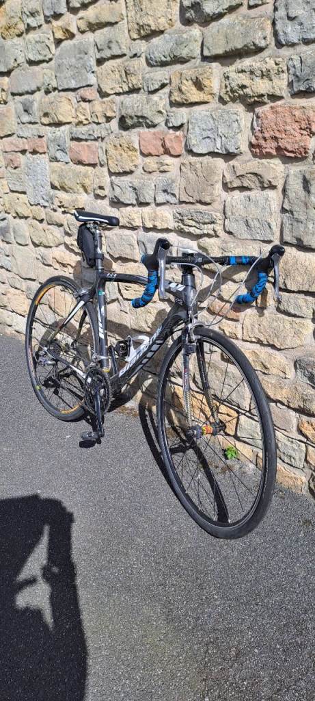 Bianchi 928 c2c road bike 52cm