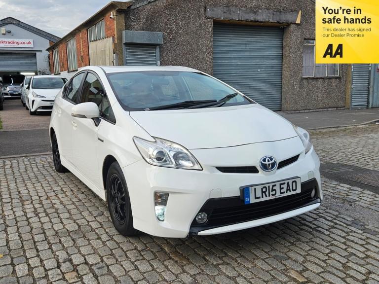 2015 Toyota Prius 1.8 Hybrid T3 2 keys 5dr 5 Seats Road Tax 20 HATCHBACK Petrol/Electric Hybrid A...