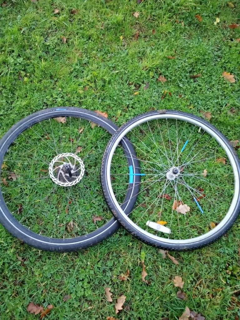 700c and 26inc wheels