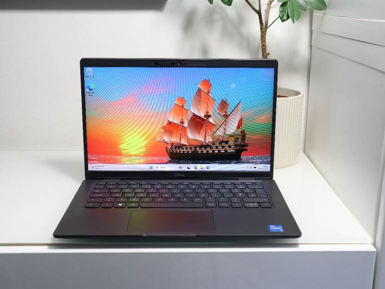 Touchscreen Dell Latitude 7420/ i5 11th Gen/ 16GB/ 256GB NVMe/ Win 11