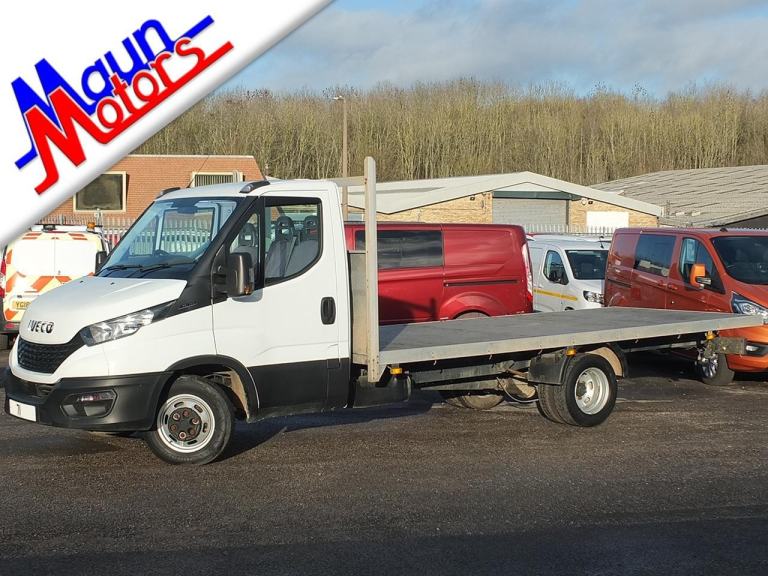 2021 "71" Iveco Daily 35C14 DRW, 16.5 foot 5 metre XL FLATBED with AIR CON