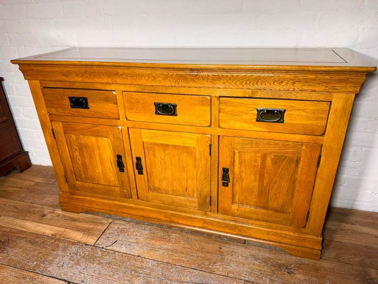 Oak furnitureland sideboard free local delivery 