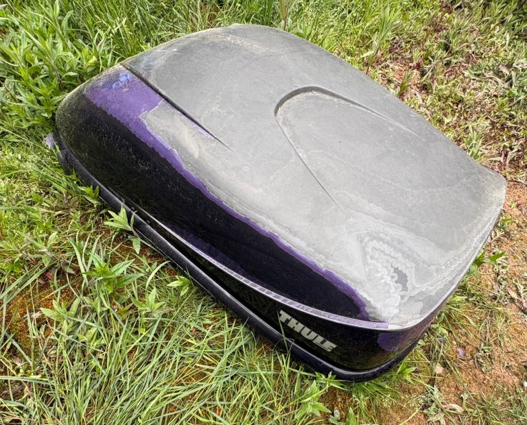 Roof box 