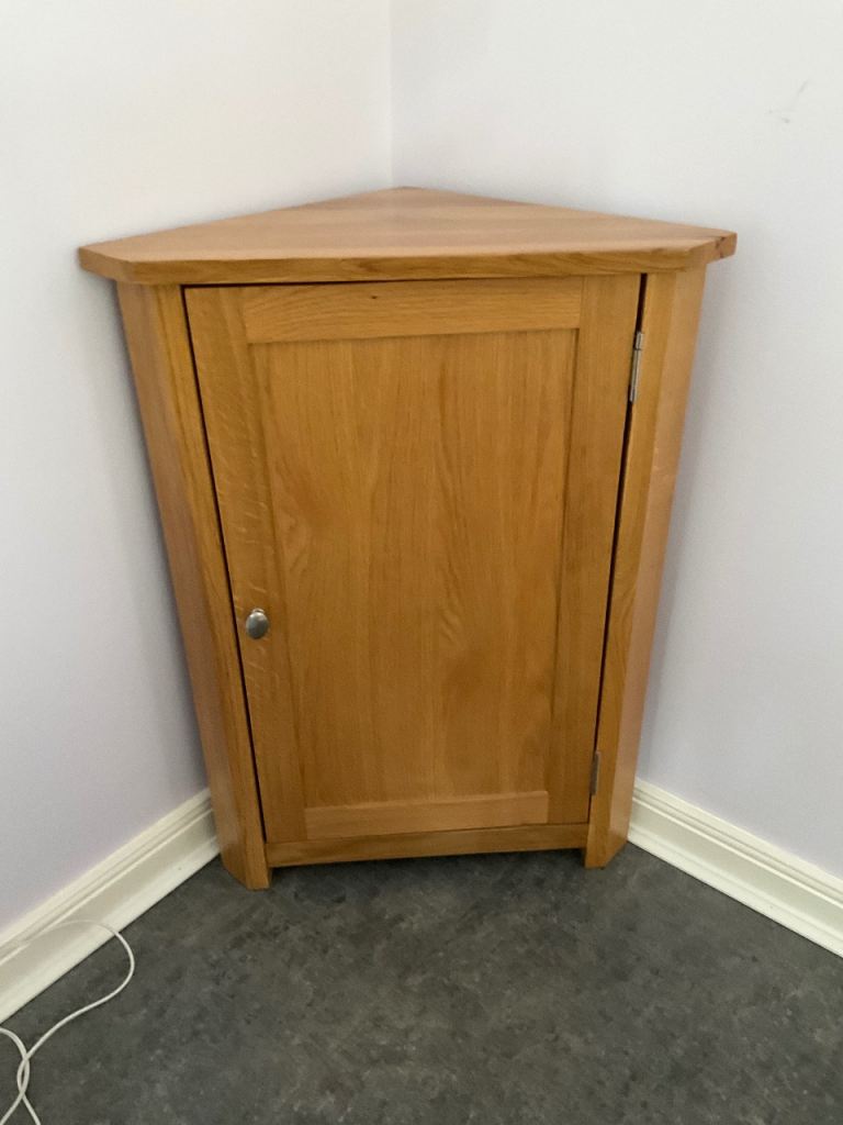 Small oak corner unit