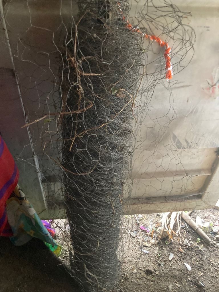 Roll of Chicken Wire Fencing – Good Condition