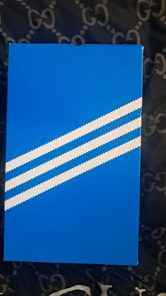 ADIDAS KICK RETRO TRAINERS NEW IN BOX SIZE 9