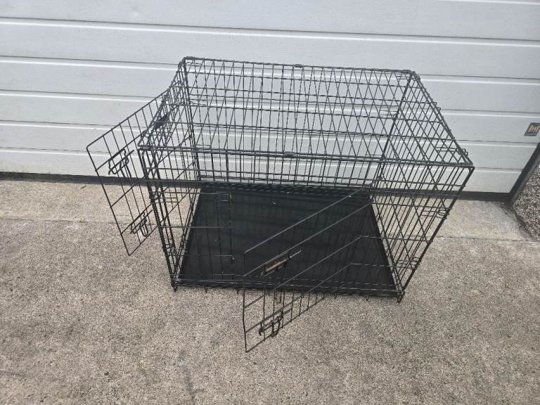 Medium size dog crates 