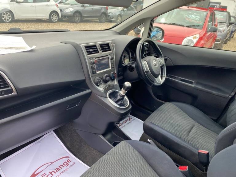 2011 Toyota Verso 1.3l 5d  98 BHP MPV Petrol Manual