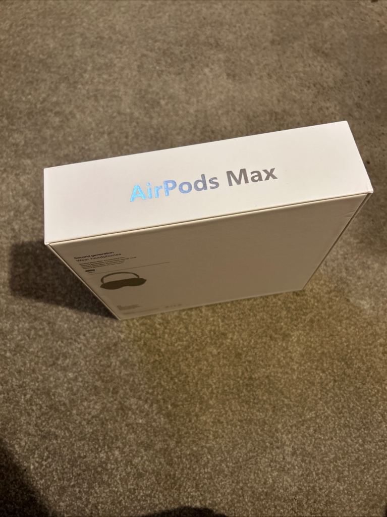 Apple AirPods Max 2024 USB-C Headphones Midnight Black SEALED & NEW