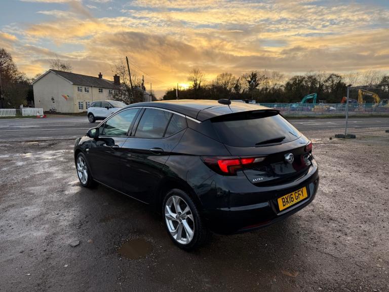 2016 Vauxhall Astra 1.6 CDTi 16V 136 SRi 5dr HATCHBACK Diesel Manual