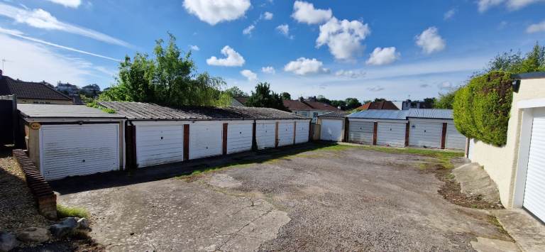 Garage/Parking/Storage to rent: Glenview Road, Brislington, Bristol, BS4 5AR