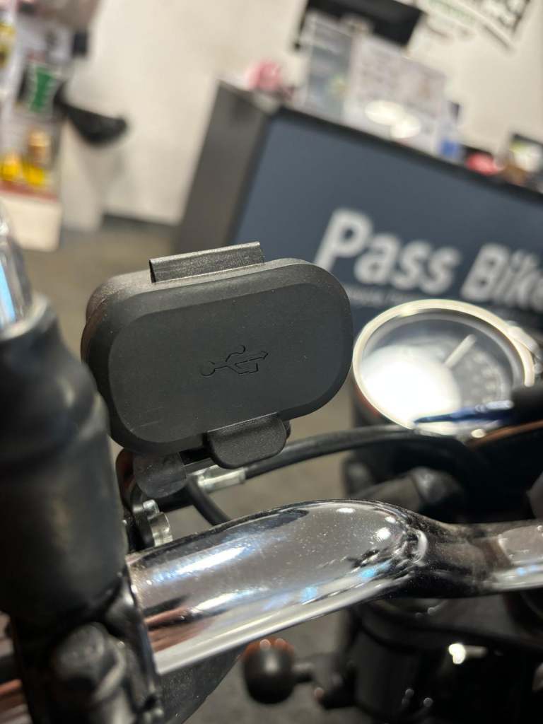 BSA Gold Star 650cc Classic Motorcycle Silver Sheen Legacy