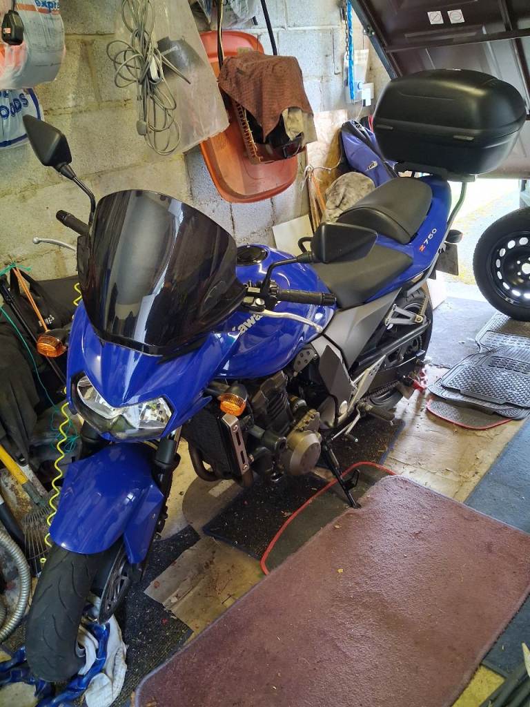 Kawasaki, Z, 2005, 748 (cc)