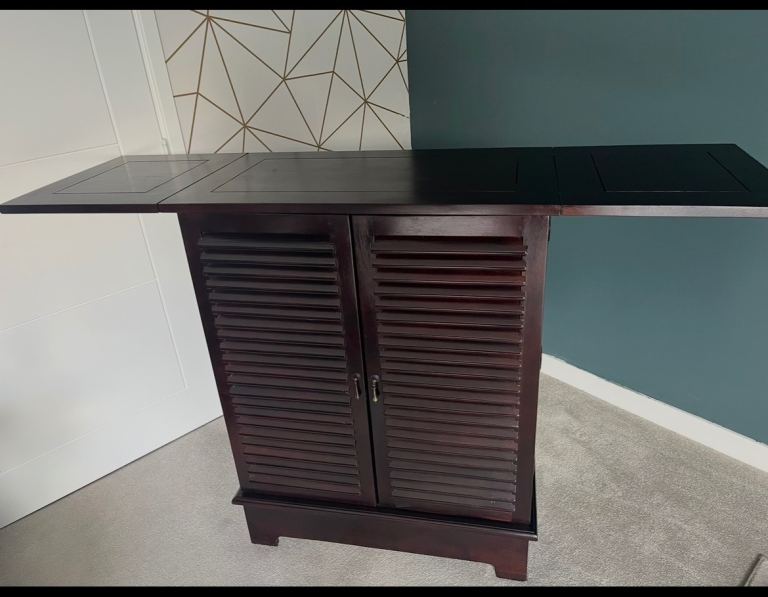 Dark Wood Home Bar Cabinet 
