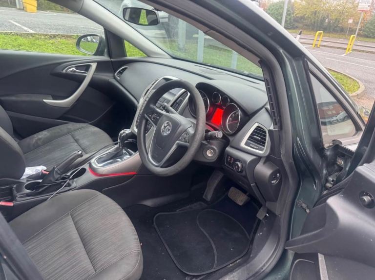 Vauxhall, ASTRA, Hatchback, 2010, Other, 1598 (cc), 5 doors