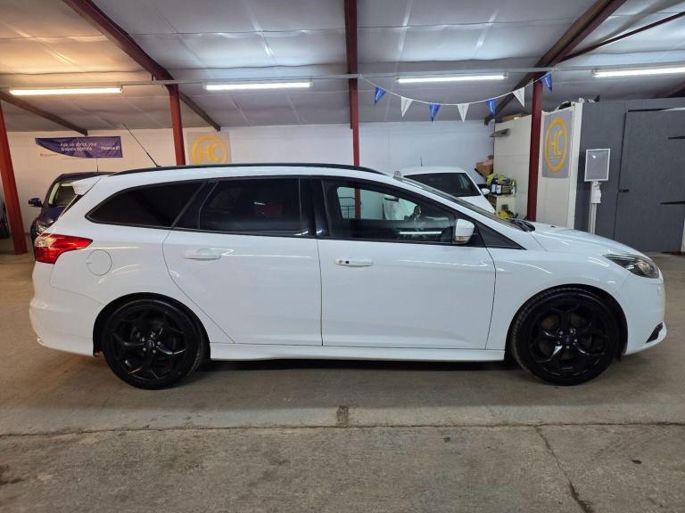 FORD FOCUS 2.0T EcoBoost ST-3 Euro 5 (s/s) 5dr 2014