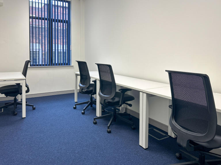 Belfast - BT125GH \ Office for 3 Workstations Available Now