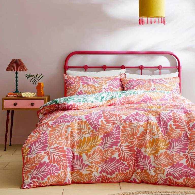 Carmen 100% Cotton Duvet Cover Set in Pink
