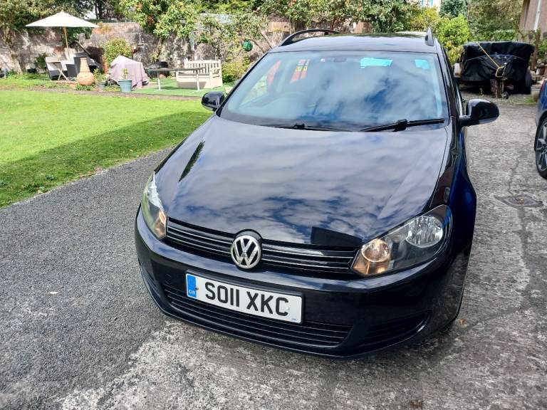 Volkswagen, GOLF, Estate 1.6 TDi Bluemotion, 2011, Manual, 1598 (cc), 5 doors