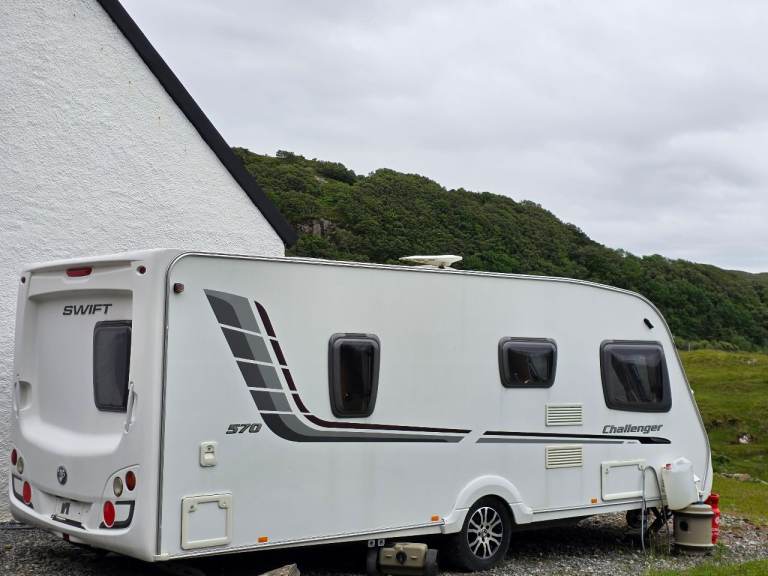 Swift Challenger 570, single axle (2012), four berth including fixed bed