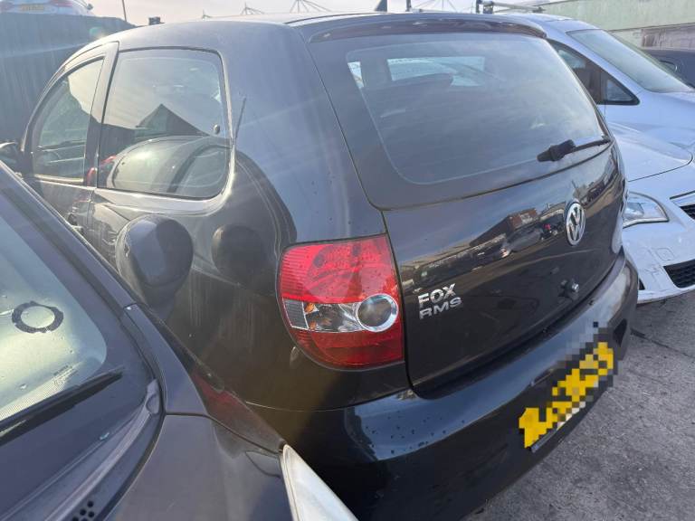 Breaking spare parts vw fox black