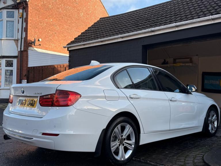 2013 BMW 3 Series 320i Sport 4dr SALOON Petrol Manual
