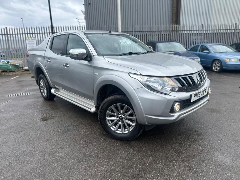 2019 Mitsubishi L200 DI-D 4WD TITAN DCB ''0 OWNERS'' Pickup Diesel Manual