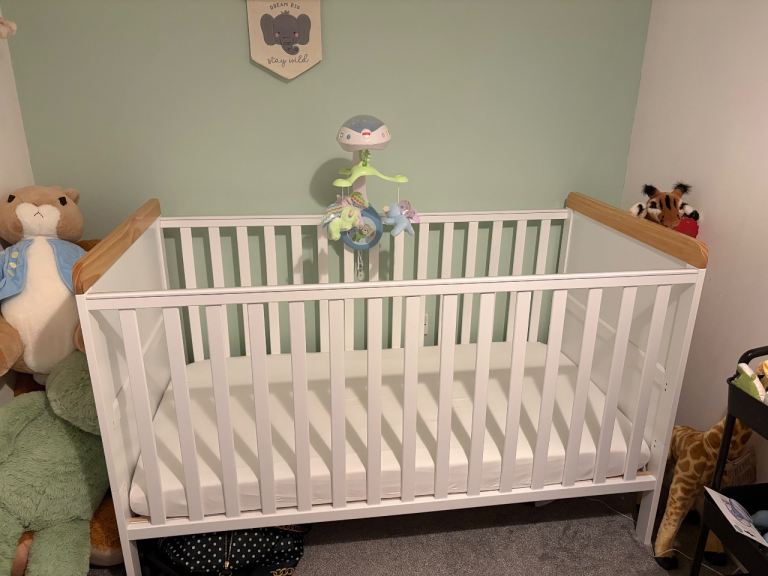 Baby Elegance Haddington cot bed and removable changer 