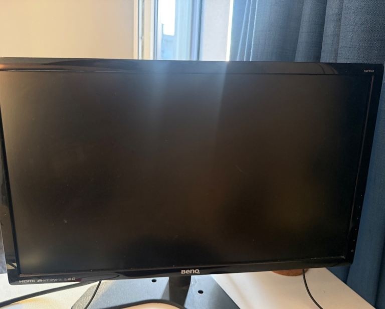 BenQ GL2450 24-inch Monitor – Good Condition
