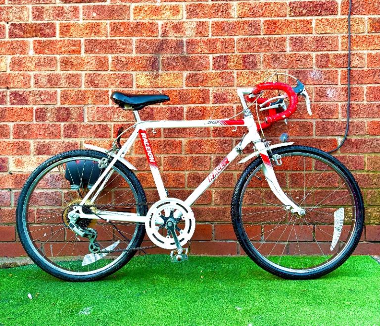 VINTAGE RALEIGH JUNIOR ROAD RACER BIKE 