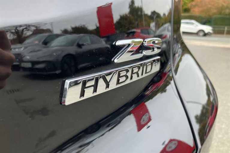 2025 MG MG ZS 1.5 Hybrid+ Trophy SUV 5dr Petrol Hybrid Auto Euro 6 (s/s) (196 ps) SUV Hybrid Auto...