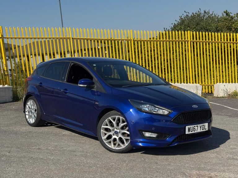 2017 Ford Focus 1.0T EcoBoost ST-Line Euro 6 (s/s) 5dr HATCHBACK Petrol Manual