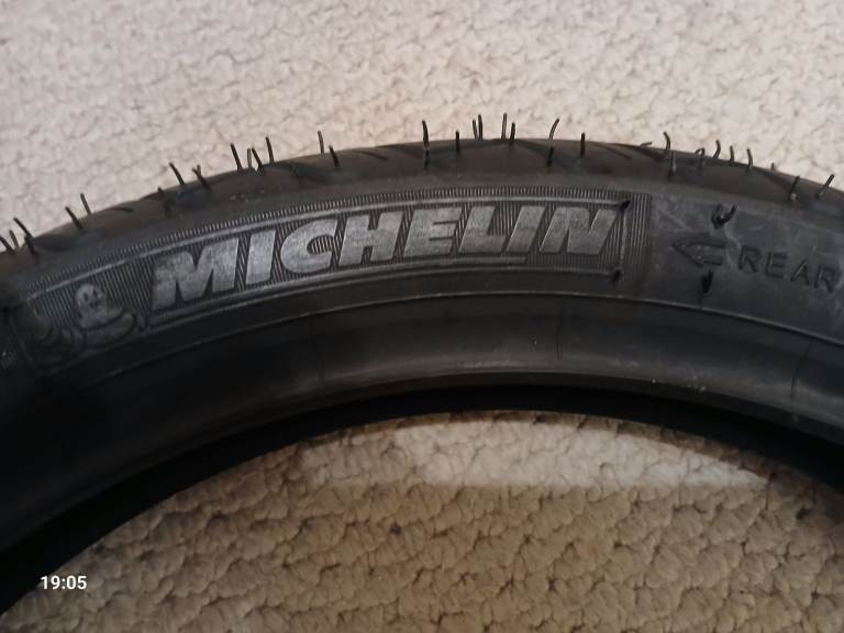 Scooter Motorcycle Moped Tyres. New. Michelin City Pro. 70/90-14.