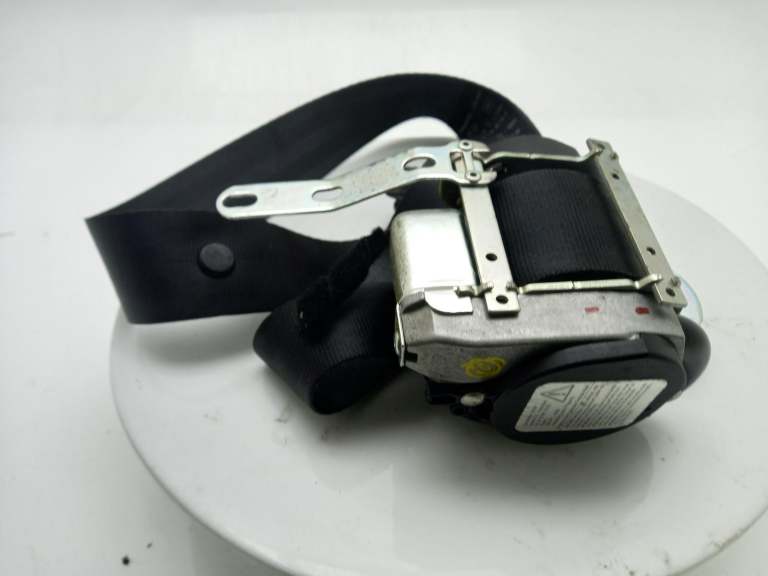 Volkswagen Polo Seat Belt Front Left 5 Door 9n3 2005-2009