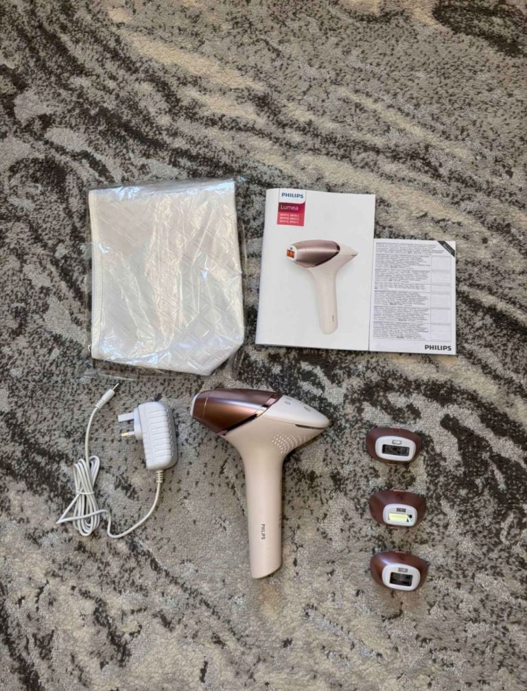 Phillips Lumea IPL 9900 series hair removal device new in box