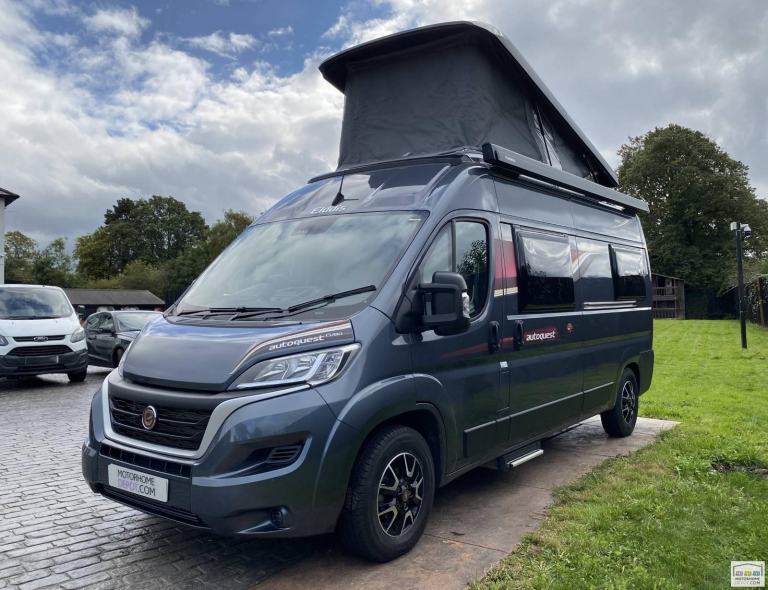 2025 Elddis CV80 60th Anniversary Edition, 4 Berth, 4 Belts, Pop-Top