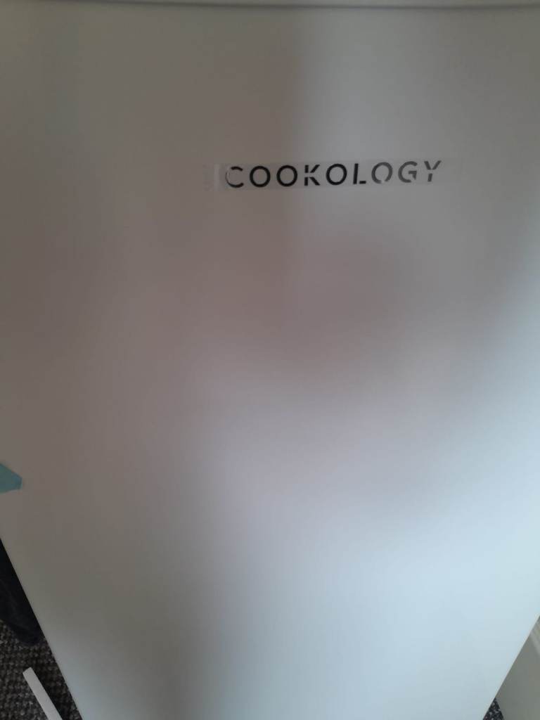 White Freestanding Under Counter Fridge Freezer