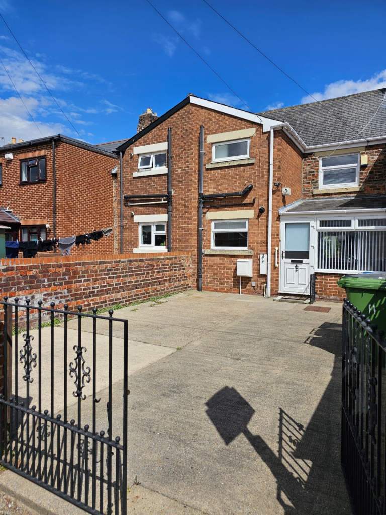 Terraced 2 Bedroom House to Rent in Boldon Colliery - Donkins Street