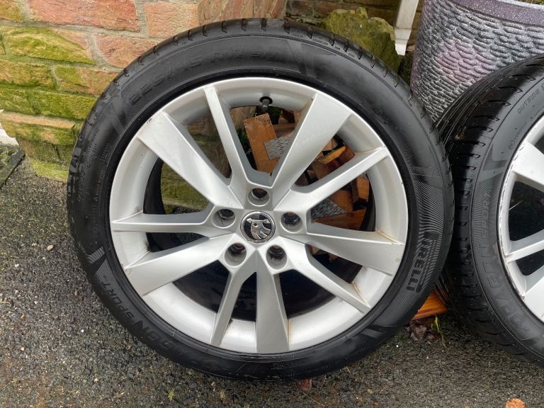 Skoda alloys 17”