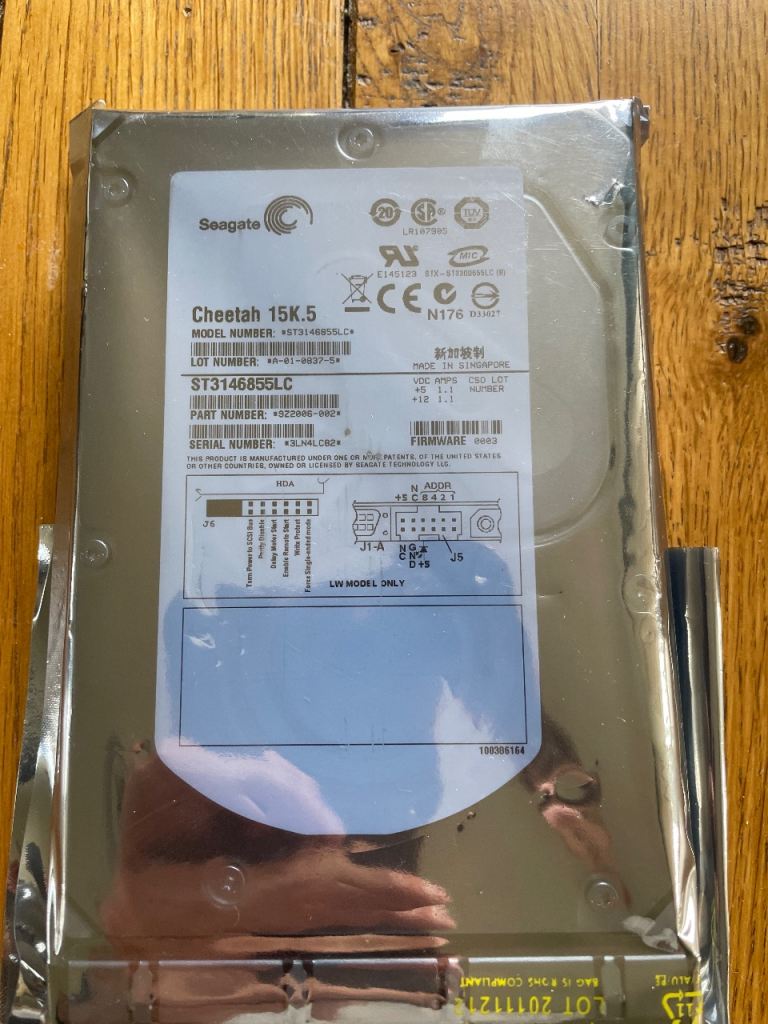 Seagate Cheetah 15K.5 146.8GB Internal Hard Drive 
