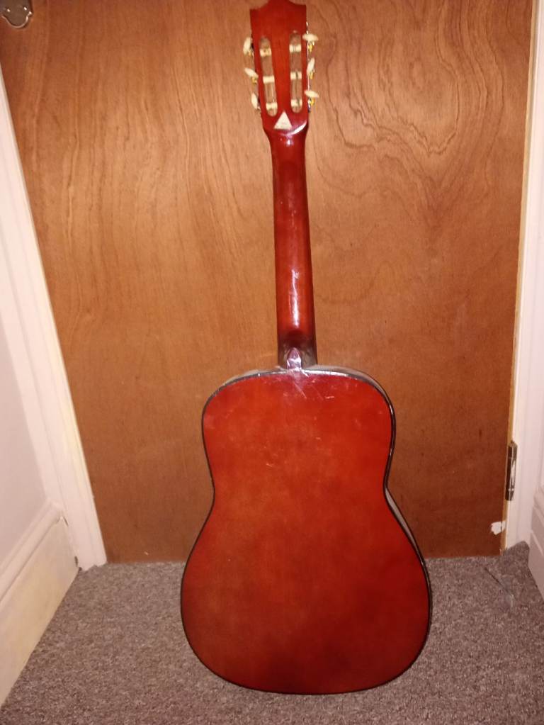 2 acoustic guitars 