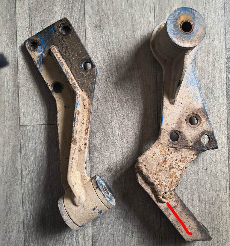 Suzuki vitara mk1 front diff brackets 