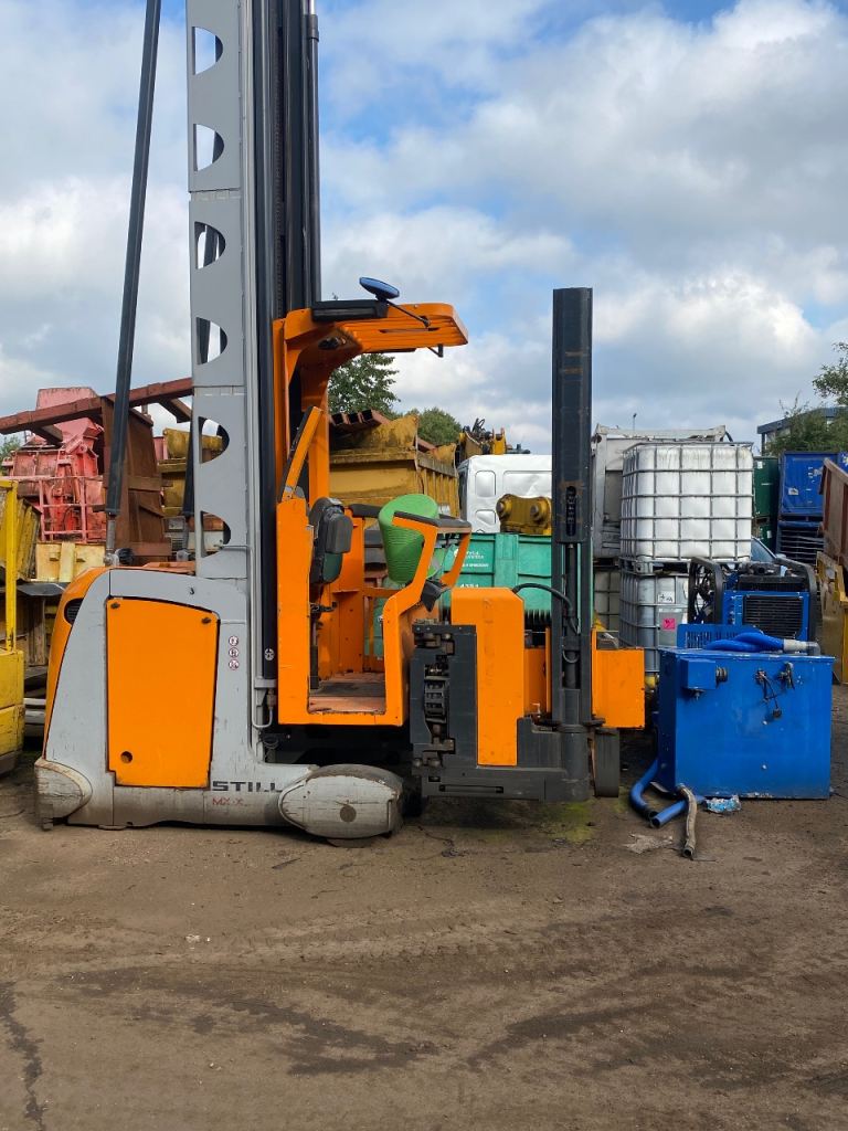 Still MX-X warehouse aisle high reach fork lift truck 